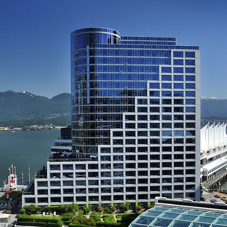 페어몬트 워터프런트 호텔 밴쿠버 외부 사진 Shaw Tower, the company's headquarters in Vancouver