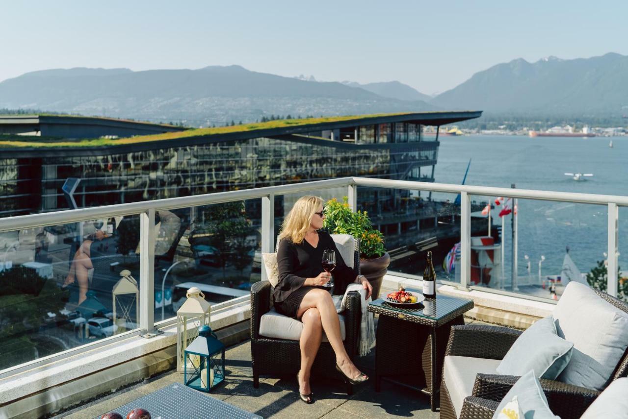 페어몬트 워터프런트 호텔 밴쿠버 외부 사진 The View at The Sutton