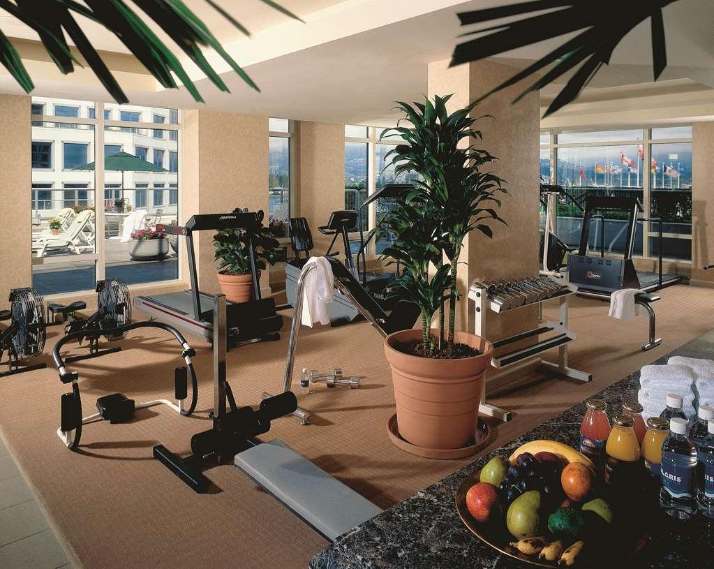 페어몬트 워터프런트 호텔 밴쿠버 시설 사진 The gym at the Four Seasons Hotel, Dubai